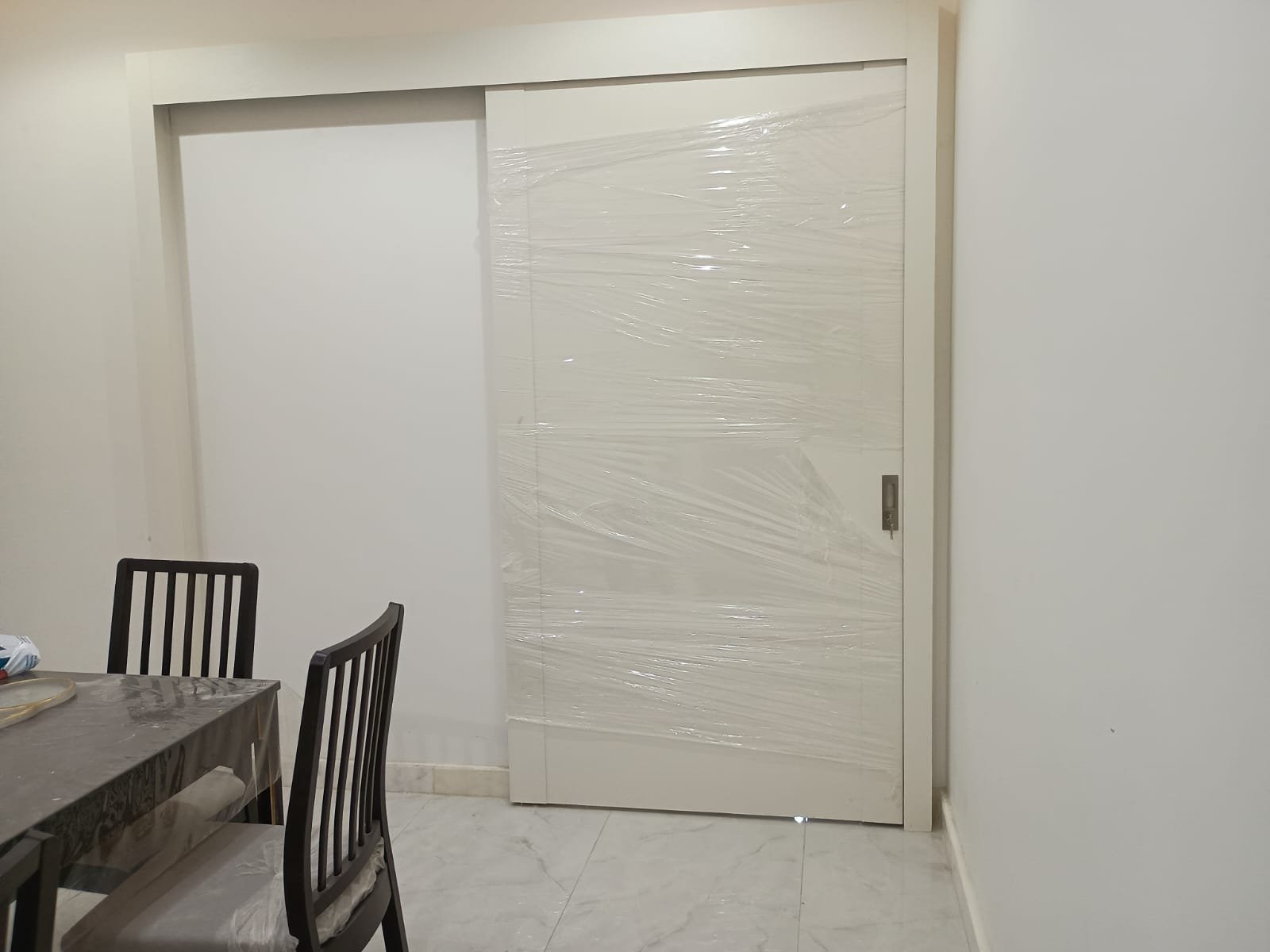 باب wpc سحاب مع ديكور