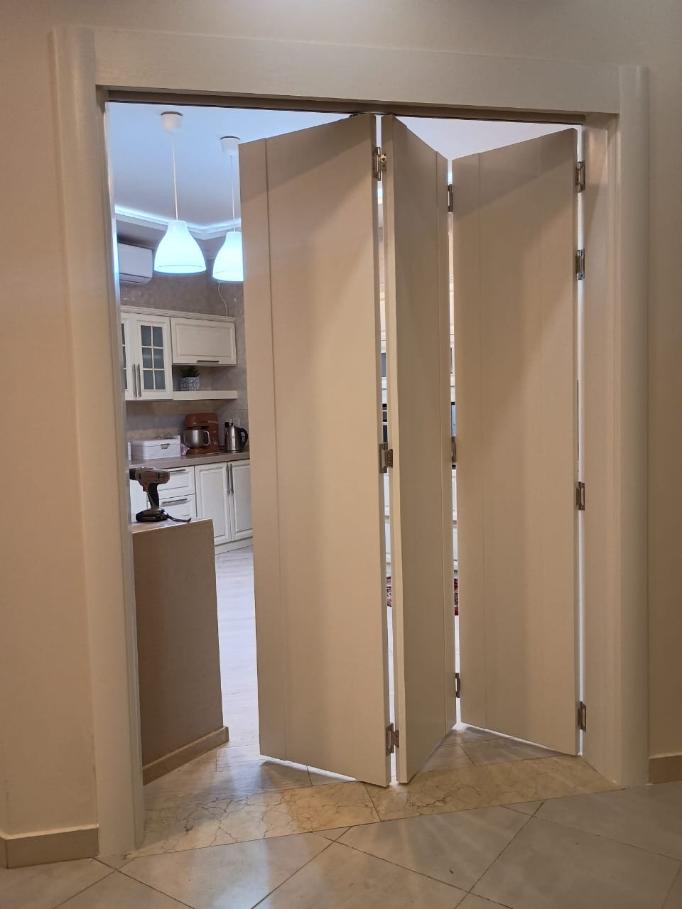 باب wpc قابل للطي 3 درف